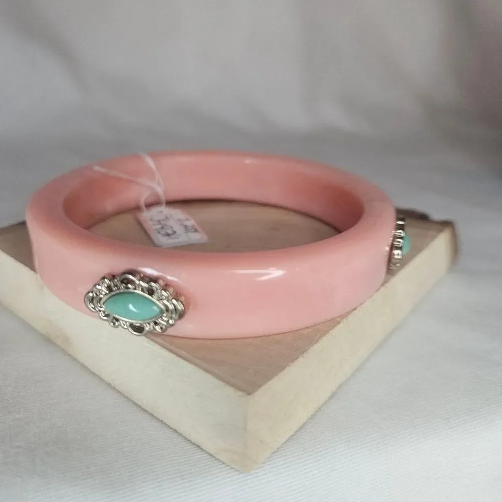 Vintage Coral 80s Bangle with Faux Turquoise Accents EUC Sz 8